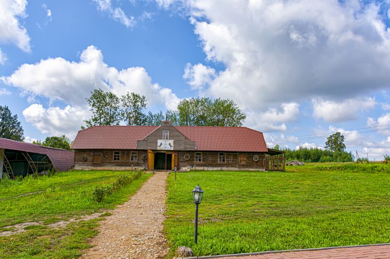 Barn Roof Construction in Epping, NH
